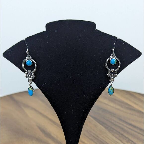 Beautiful Vintage Style Silver and Turquoise Dangle Earrings - Picture 1 of 4